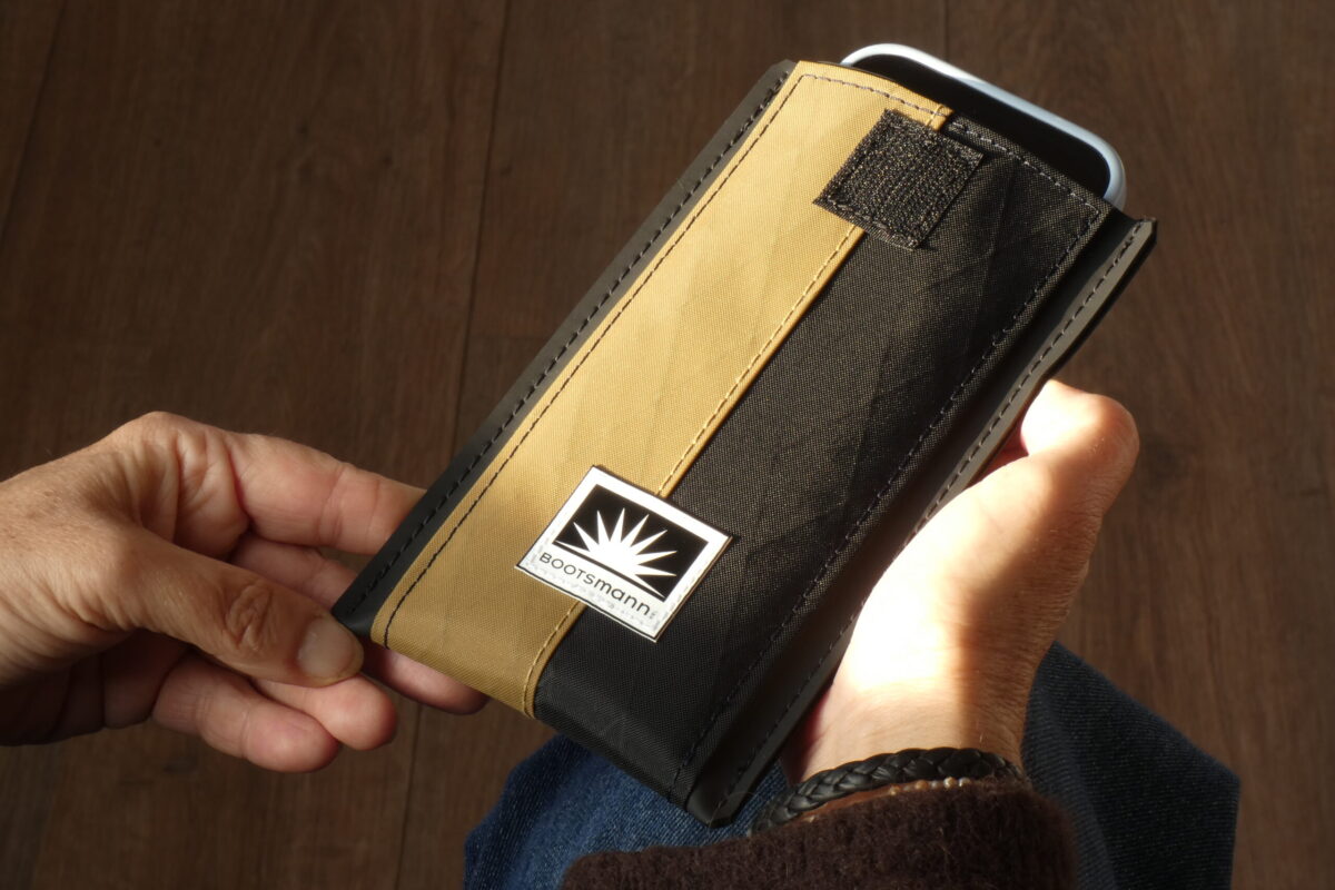 Smartphonetasche aus X-Pac Segeltuch, leicht, wasserfest und langlebig