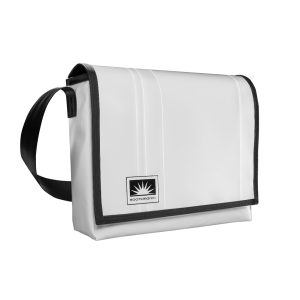 Individuell konfigurierbare Laptoptasche für 17 Zoll Geräte aus neuer LKW-Plane, fünf Farben wählbar