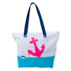Shopper aus recyceltem Segeltuch mit pinken Anker-Motiv und türkiesfarbenem Boden