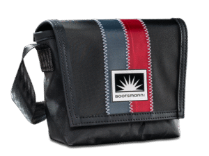 segeltuchtasche XS in schwarz mit grauen und roten Streifen