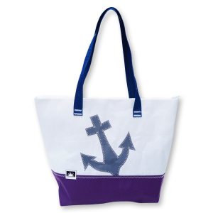 Shopper aus recyceltem Segeltuch mit blauem Anker-Motiv und orangefarbenem Boden