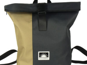 Großer BOOTSMANN-Rucksack aus Canvas in Schlamm und Anthrazit, freigestellt