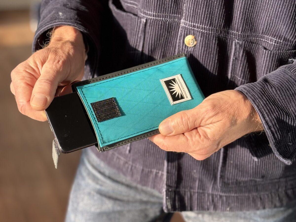 Smartphonetasche aus X-Pac Segeltuch, leicht, wasserfest und langlebig