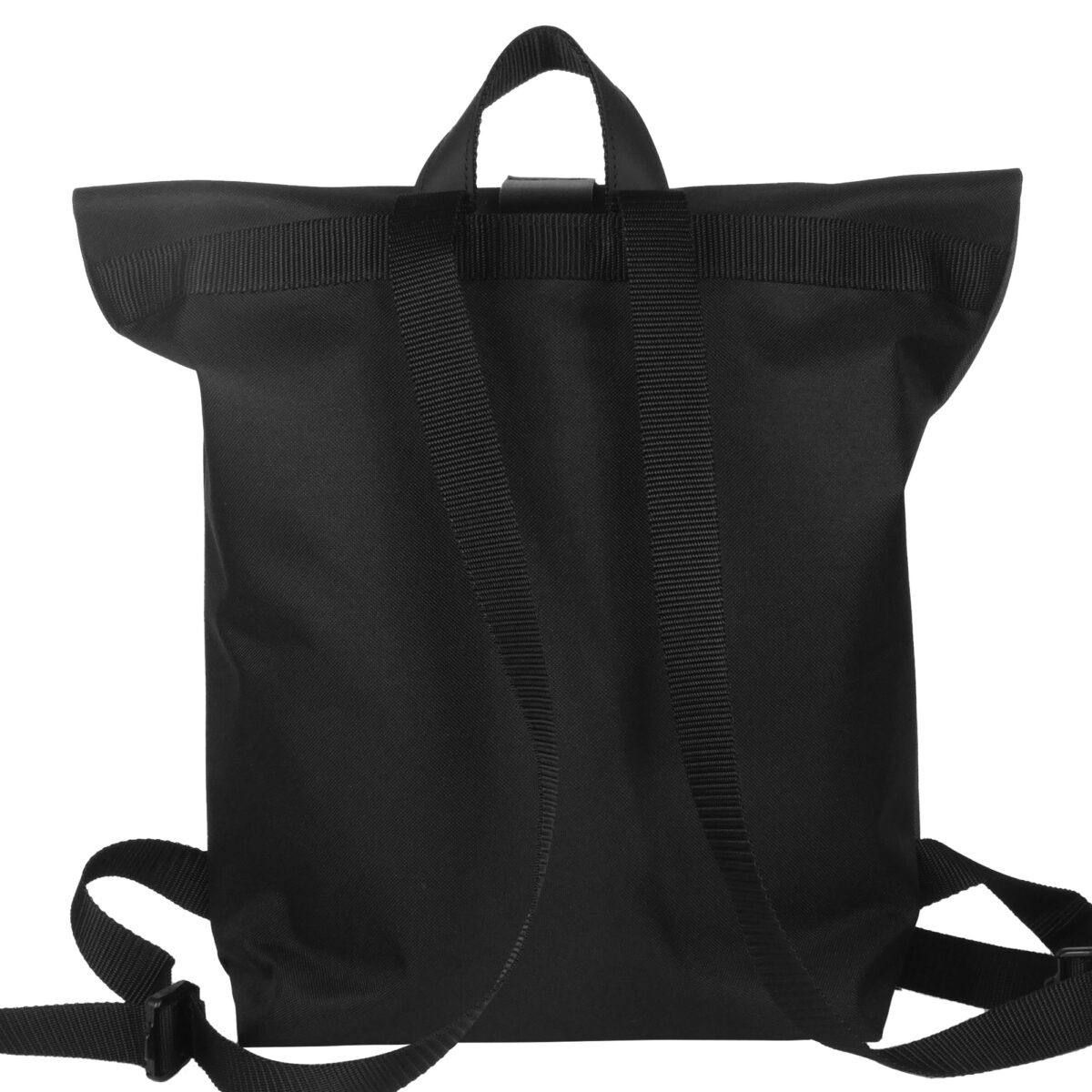 Freigestellte Rückansicht eines großen BOOTSMANN-Rucksacks aus Canvas in Lila und Schwarz mit sichtbaren Trageriemen