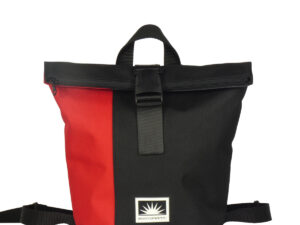 BOOTSMANN-Rucksack aus Canvas in Rot und Schwarz, Größe S, freigestellt