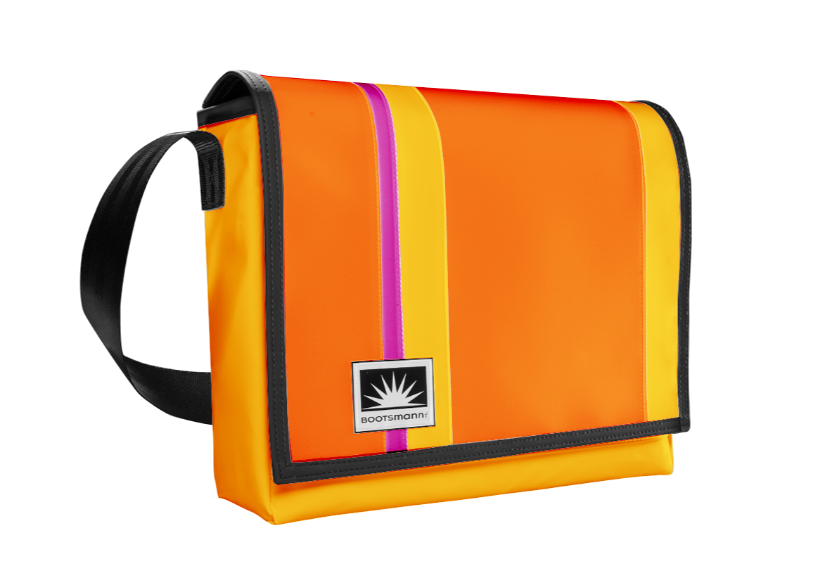 Laptoptasche 13 Zoll aus LKW-Plane in Orange Gelb freigestellt