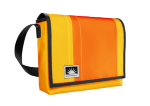 Laptoptasche 15 Zoll aus LKW-Plane in Gelb Orange freigestellt