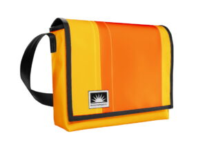 Laptoptasche 15 Zoll aus LKW-Plane in Gelb Orange freigestellt