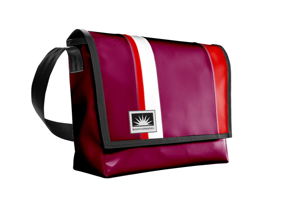 Bootsmann Tasche XL aus LKW-Plane in auberginerot freigestellt