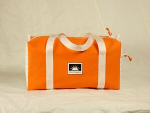 Sporttasche Größe S aus robustem Persenningstoff